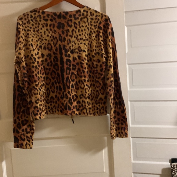Beautiful soft cropped Magaschoni cashmere sweater. EUC - Picture 3 of 3